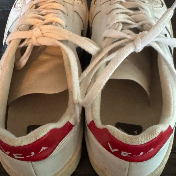 Veja White and navy womens Sneakers with Red Accent - Picture 3 of 4